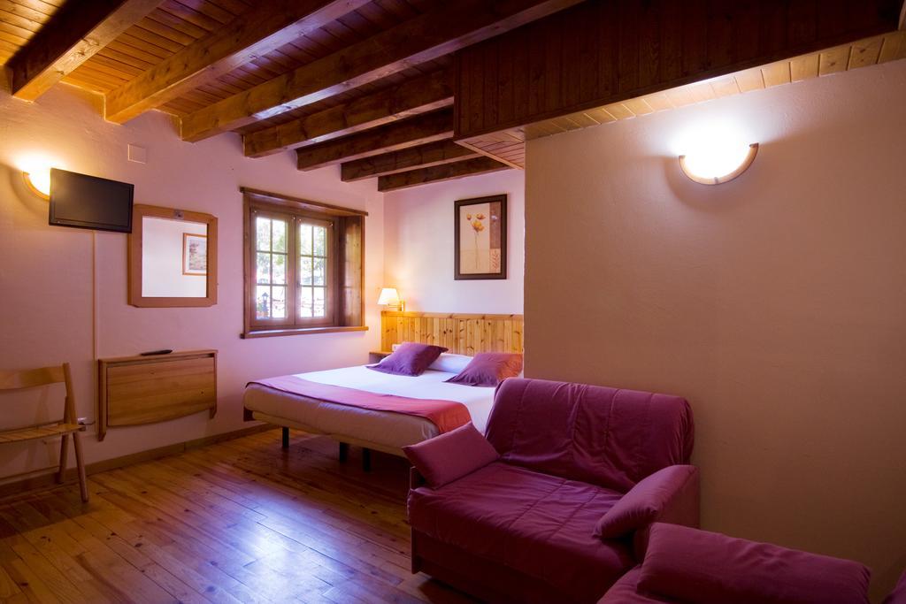 El Bouquet Hotel Pla de l'Ermita Ruang foto